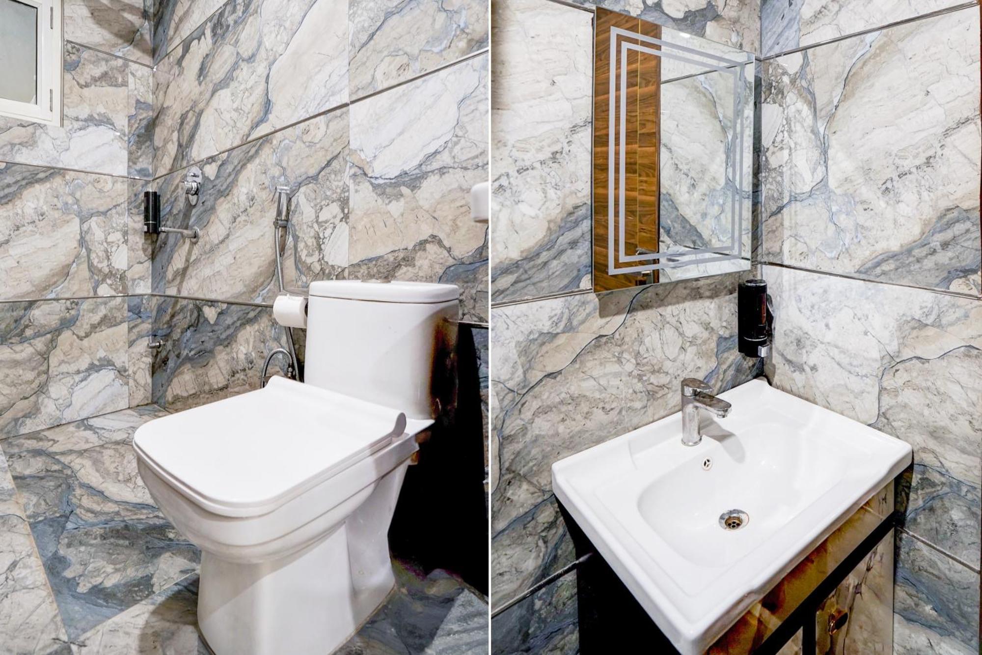 Townhouse Hotel Grand Emporio By Sbg Near Vaishali Metro Station Ghaziabad Esterno foto